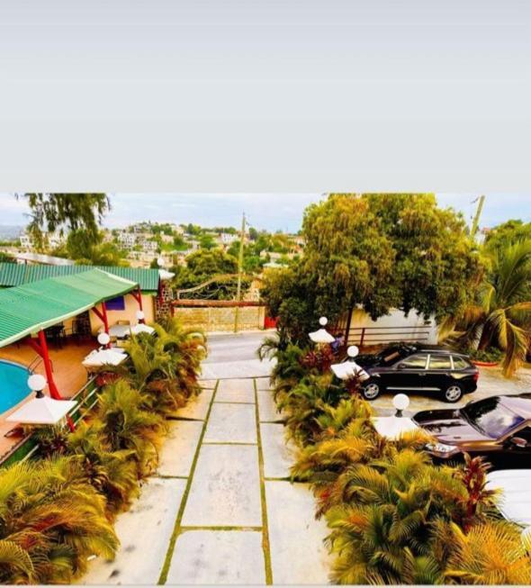 Vivy Hill'S Hotel Porto Príncipe Exterior foto