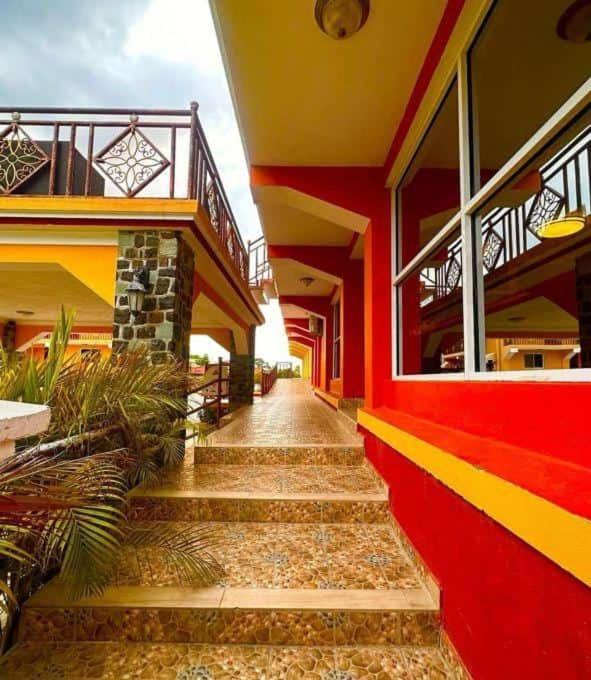 Vivy Hill'S Hotel Porto Príncipe Exterior foto