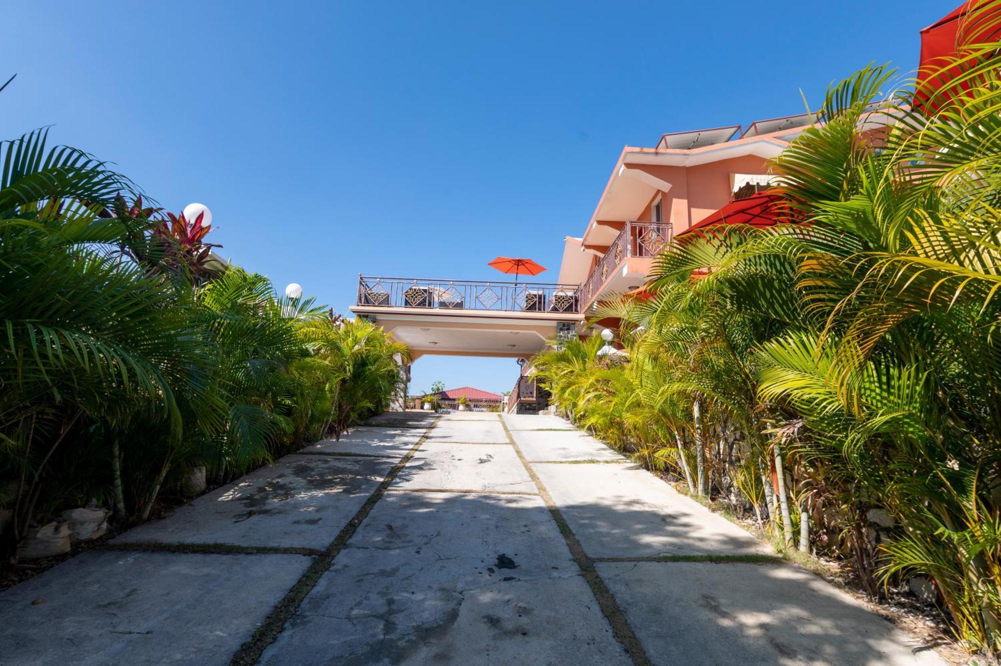 Vivy Hill'S Hotel Porto Príncipe Exterior foto